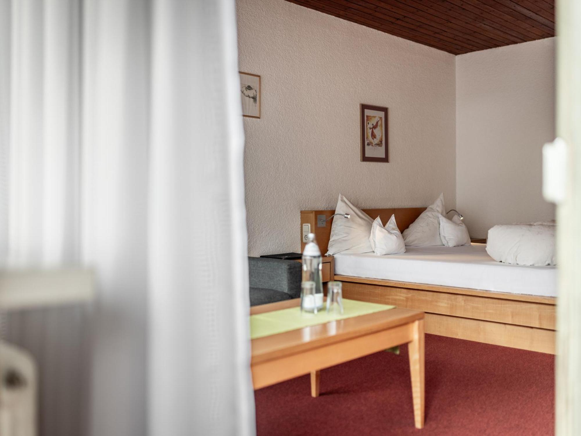 Hotel Engel Мелау Екстериор снимка
