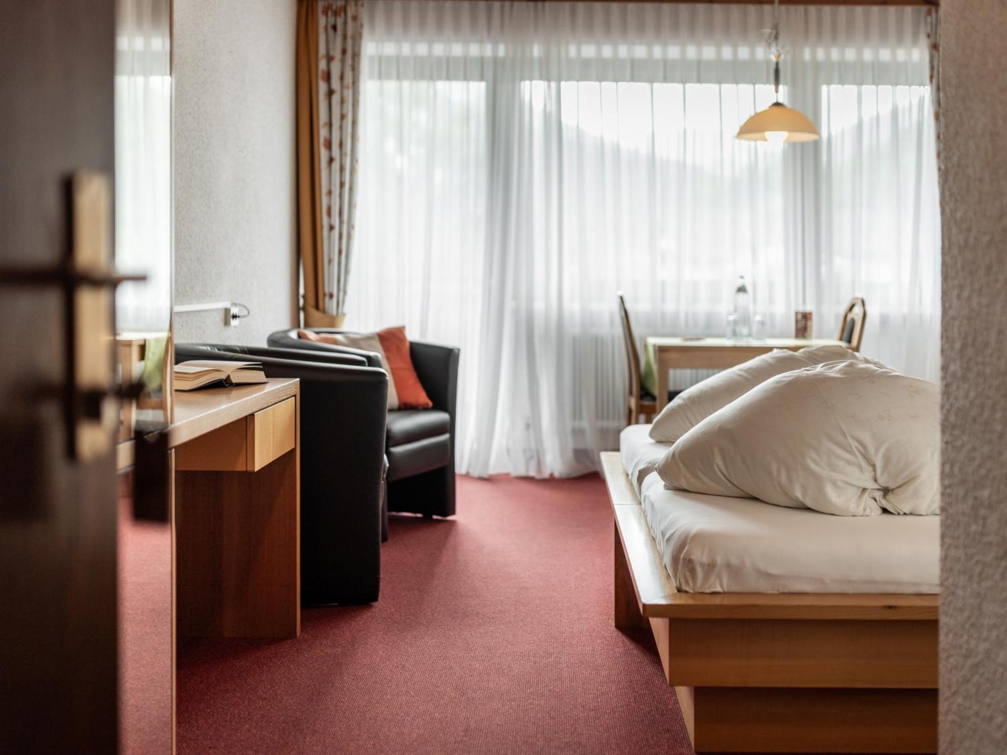 Hotel Engel Мелау Екстериор снимка